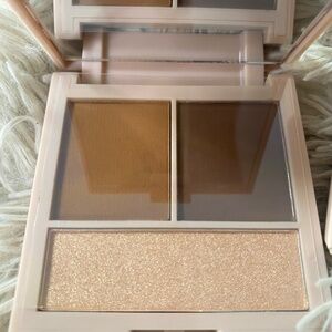 Revolution Light Contour Pallet